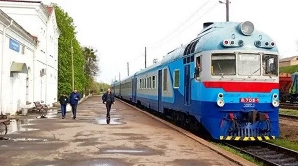 У жовтні скасовують курсування двох приміських поїздів між Черкасами та Гребінкою