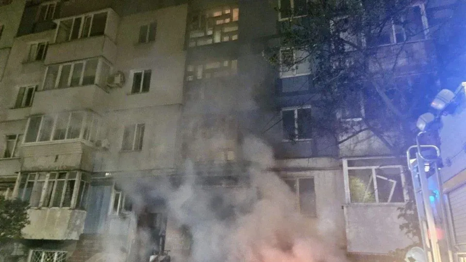 Четверо людей поранені через нічні удари росіян по Дніпру 