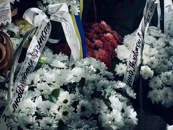 На Волині попрощалися із Героєм Миколою Іваніщуком, який півтора року вважався зниклим безвісти(фото)