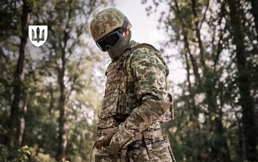 Більше броні: МОУ вперше законтрактувало протиуламкові костюми 