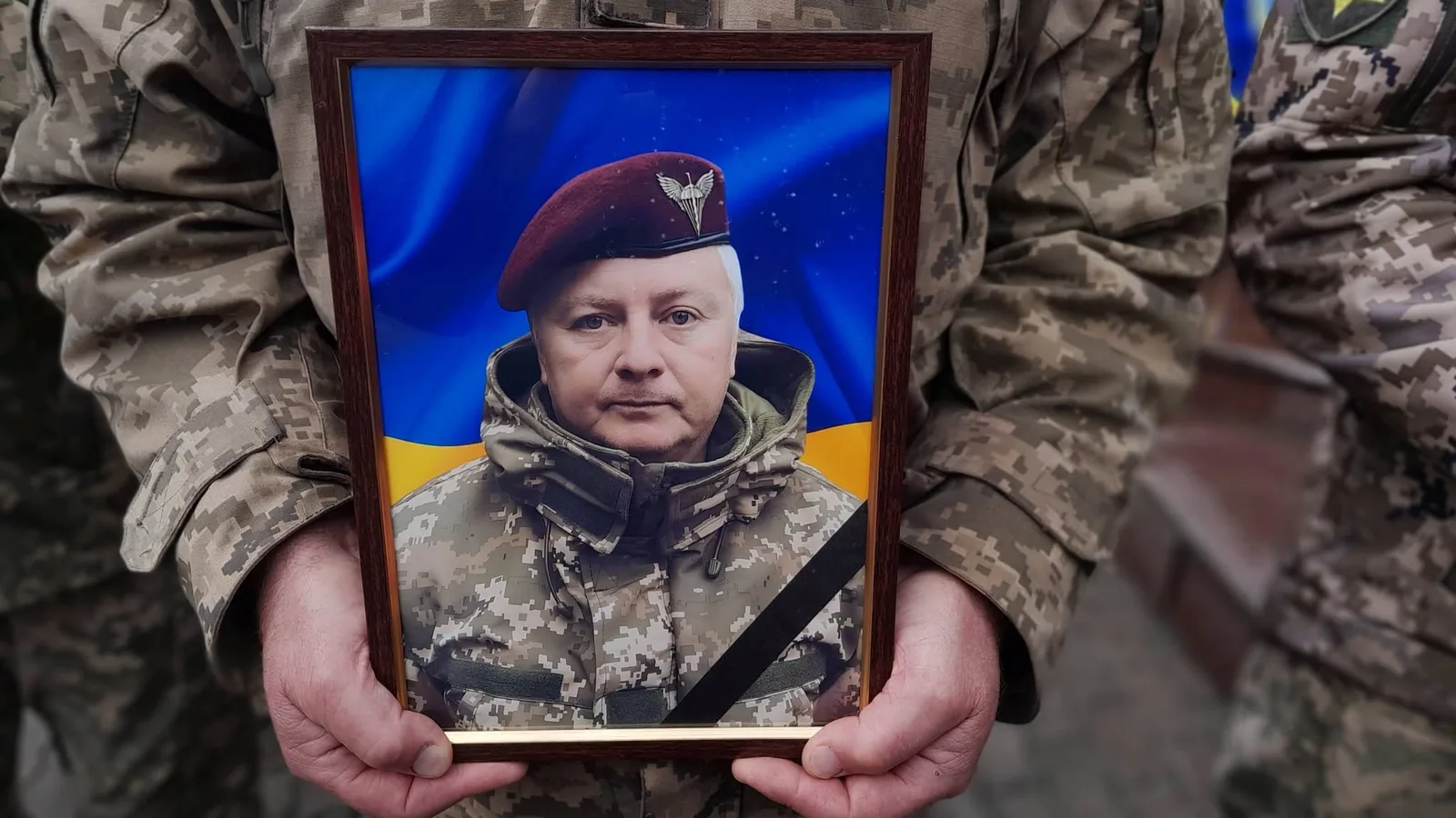 Роменська громада попрощалася із захисником України - Віктором Тагаєвим