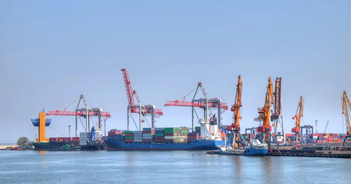 Морской коллапс: Украине необходимо восстановить экспорт через порты Большой Одессы