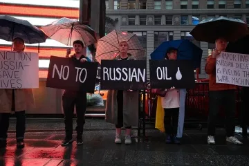 Українці Нью-Йорка протестували проти закупівель російських енергоресурсів