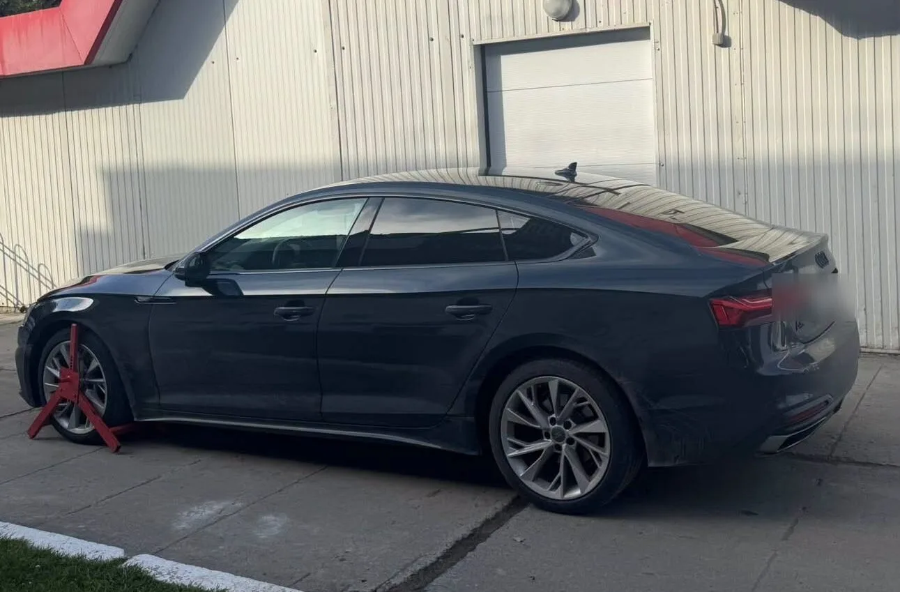 На кордоні виявили розшукуваний у Швеції Audi, яким керував житель Тернопільщини