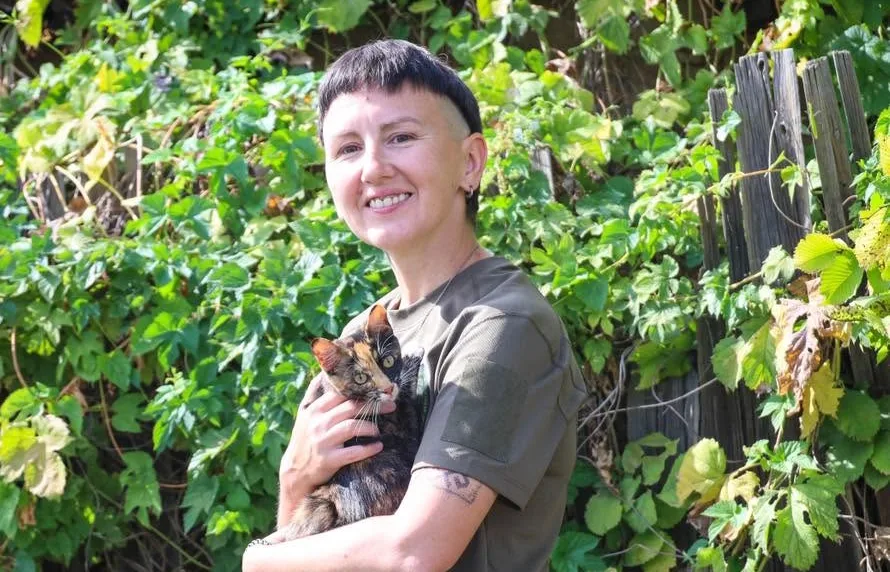 Вернулась из Португалии и вступила в ряды ВСУ: скончалась журналистка и ветеранка Елена Шарговская
