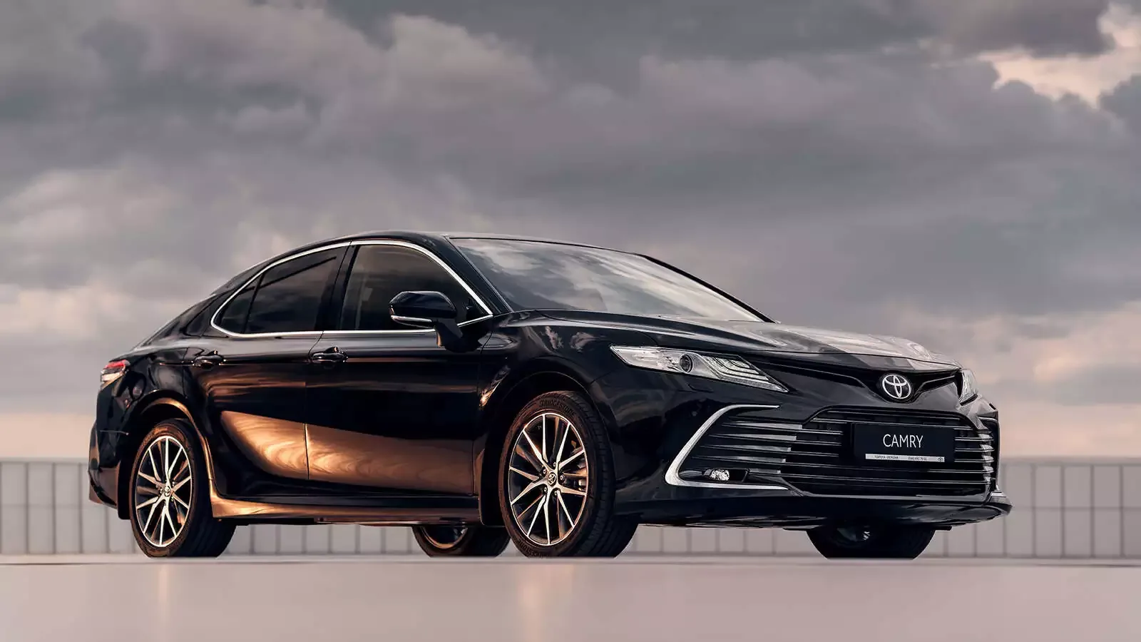 Седаны неожиданно возвращаются: Toyota Camry и Honda Accord взлетели в продажах