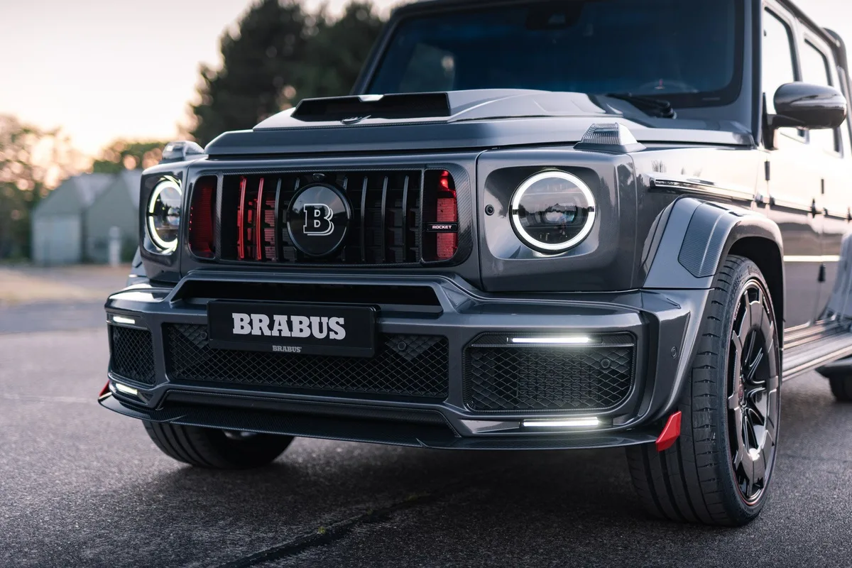 Передок с фирменной решеткой Brabus