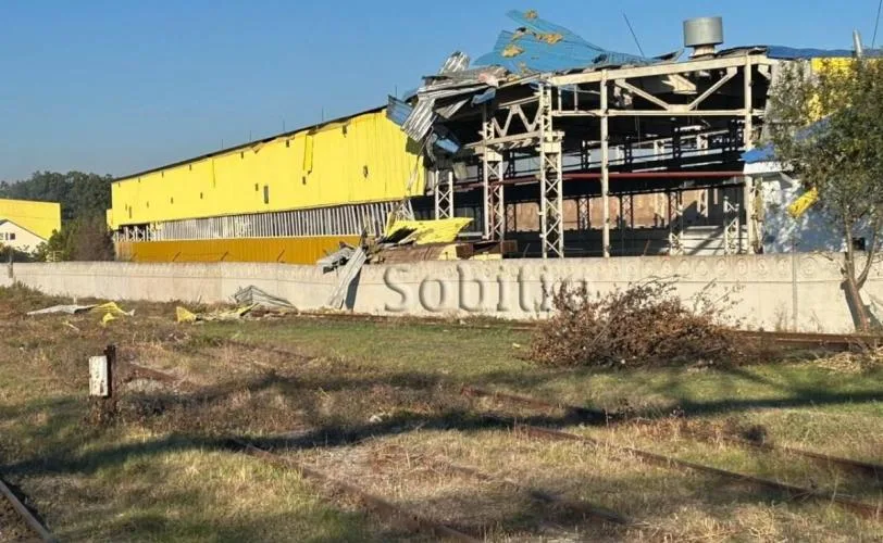 У Кам’янському районі ворожий шахед влучив в ангар