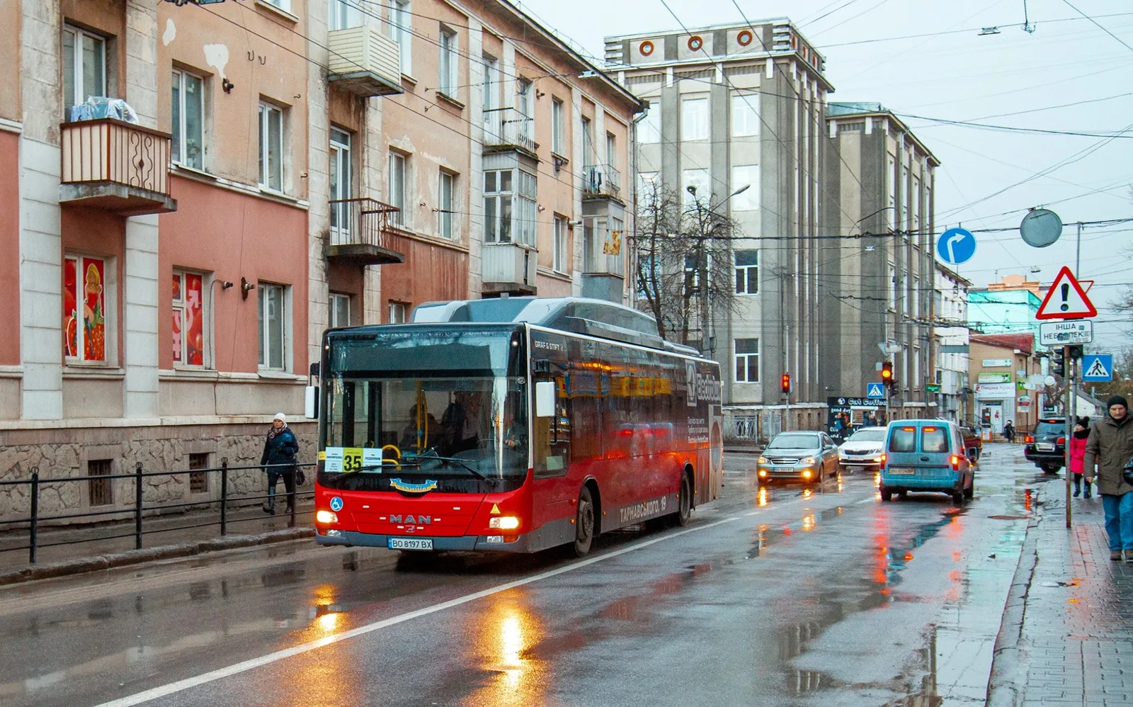 У Тернополі 1 листопада збільшать кількість громадського транспорту до кладовищ