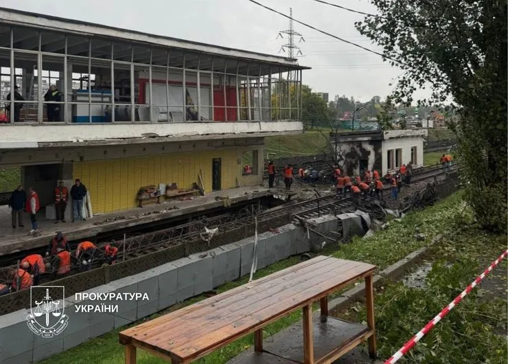 Удар по станции метро "Черниговская" — когда она заработает снова