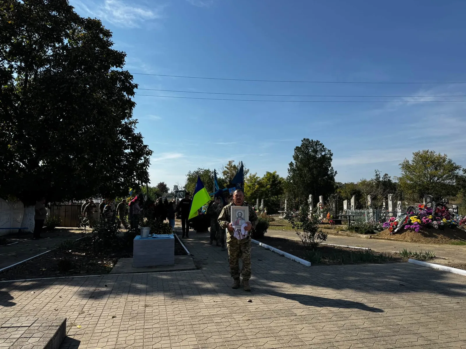 Саф’янівська громада провела в останню путь 21-річного Героя Євгена Мінженера з позивним «Андатра»