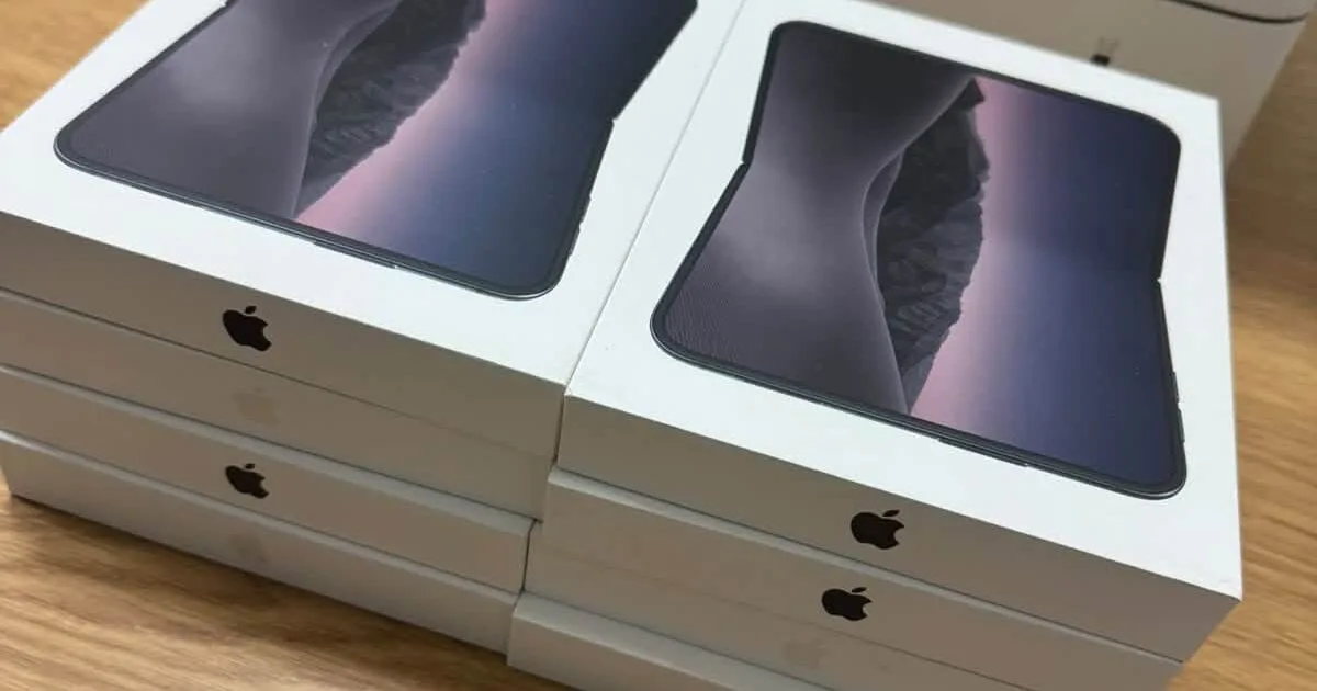 На Львівщині митники виявили 11 незадекларованих iPhone на 1,4 млн грн