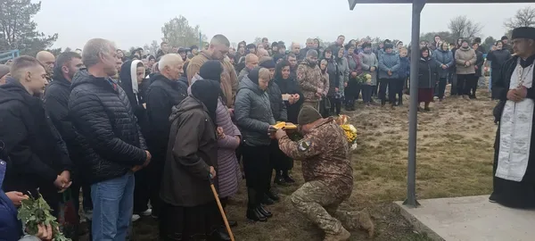 Життя обірвав ворожий дрон: на Волині &nbsp;попрощалися з воїном Віталієм Левчиком (фото)