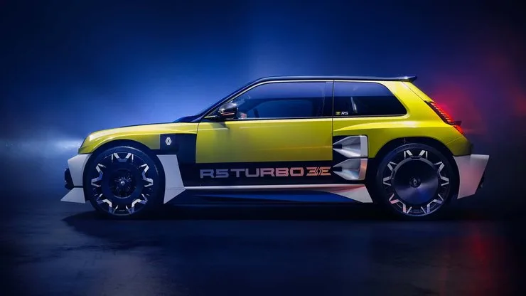 Автомобиль 2027 года Renault 5 Turbo 3E