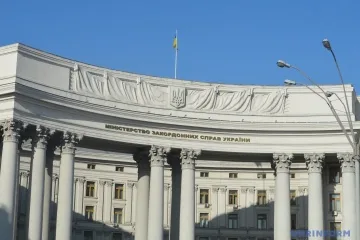 Україна внесе 20 російських олігархів у санкційний список після вилучення Фрідмана й Усманова - МЗС