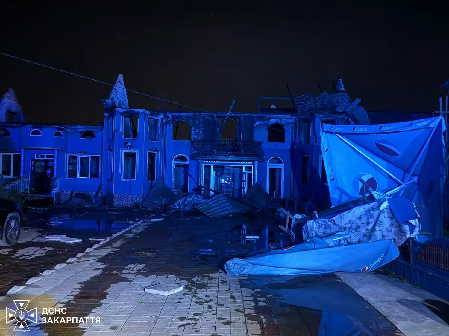 У Королеві пожежники запобігли знищенню чотирьох житлових будинків