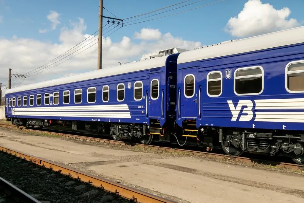 У застосунку «Укрзалізниці» з’явилася інформація про затримки та евакуаційні зупинки потягів