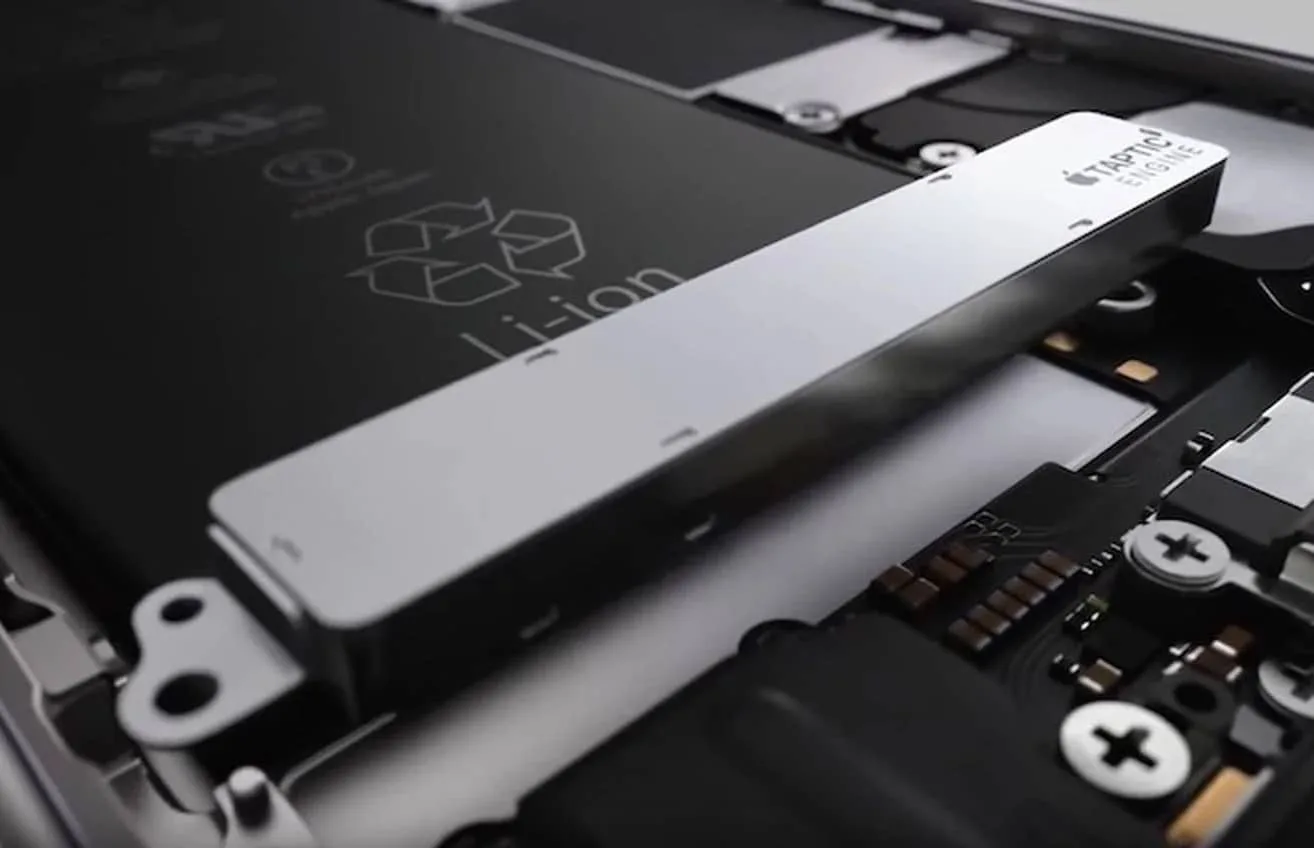Apple может выплатить еще сотни миллионов долларов по делу о патентах на вибрацию iPhone