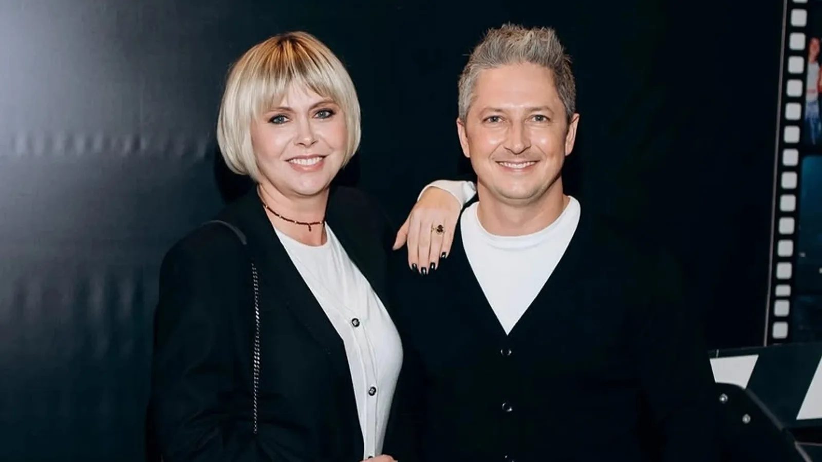 Олександр Педан з дружиною повторили фото з молодості й показали, як змінилися за понад 20 років разом