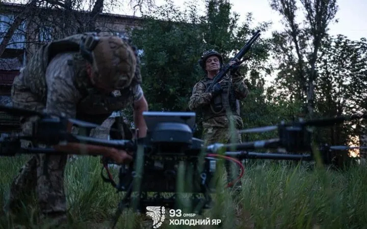 Російські війська за добу втратили 1830 солдатів