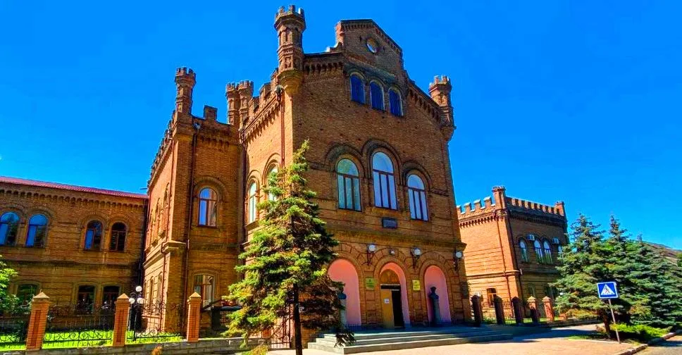 Головний корпус Бердянського державного педагогічного університету до початку повномасштабного вторгнення Росії.