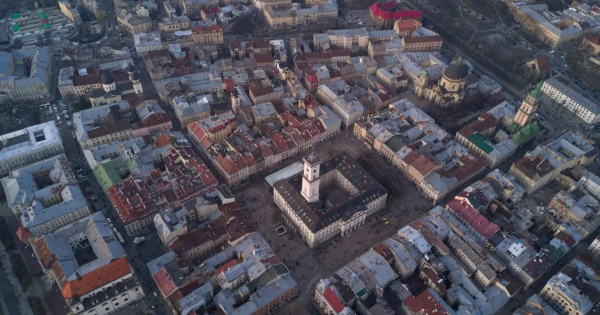 Пункти незламності на Львівщині, локації для плетіння сіток, причини ДТП: головні новини дня