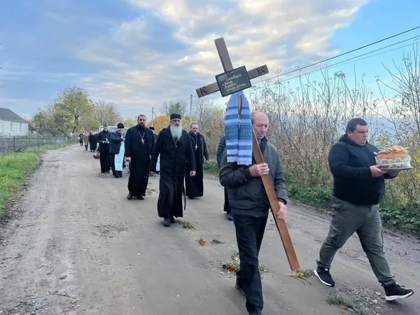 Загинув у поїзді у день свого 21-річчя: на Волині попрощалися з воїном Віктором Сігнаєвським (фото)