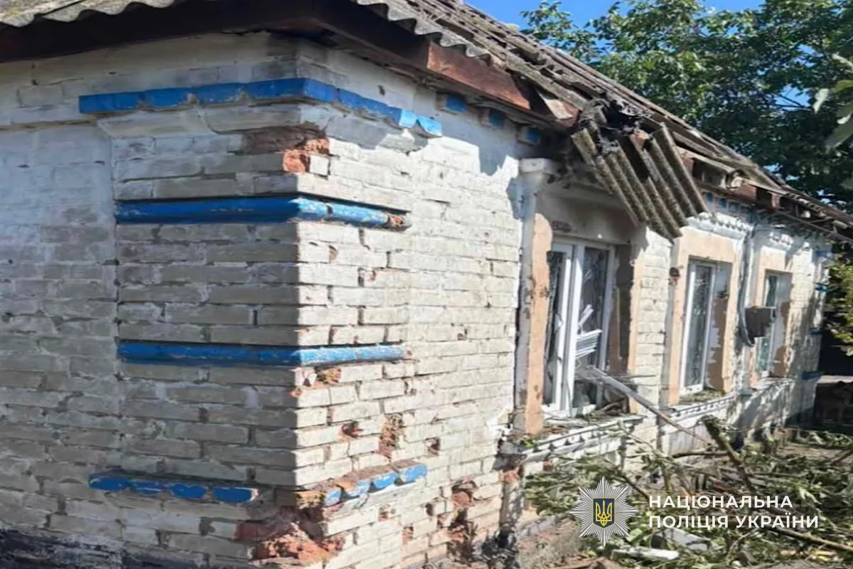 Двоє загиблих і шестеро поранених: поліція показала наслідки російських атак на Дніпропетровщині - 17.10.2026