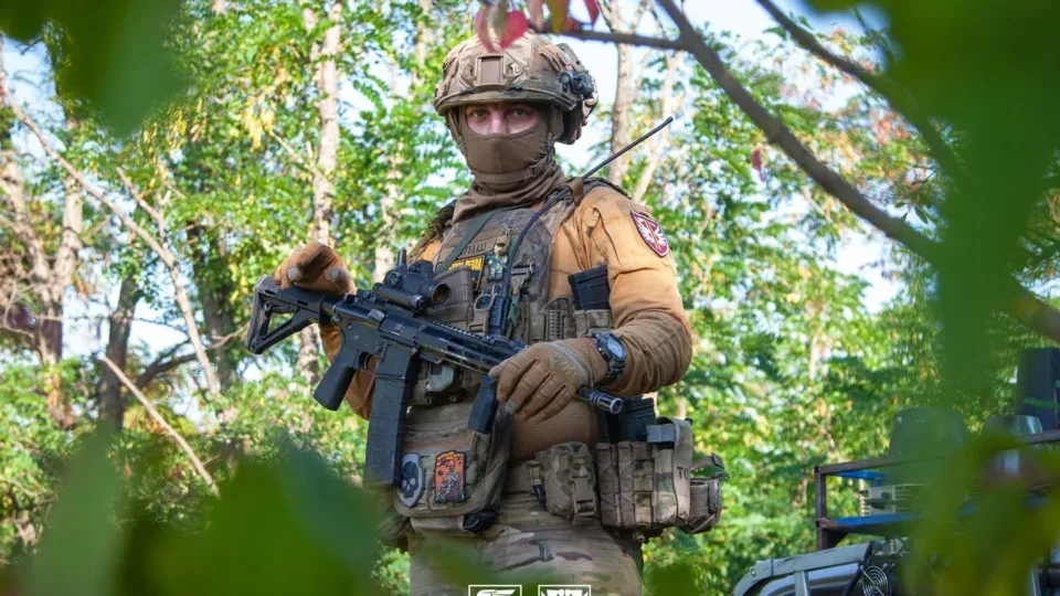 «Якщо в темряві ворог вмикає ліхтарик — йому кінець»: історія кулеметника «Калаша»