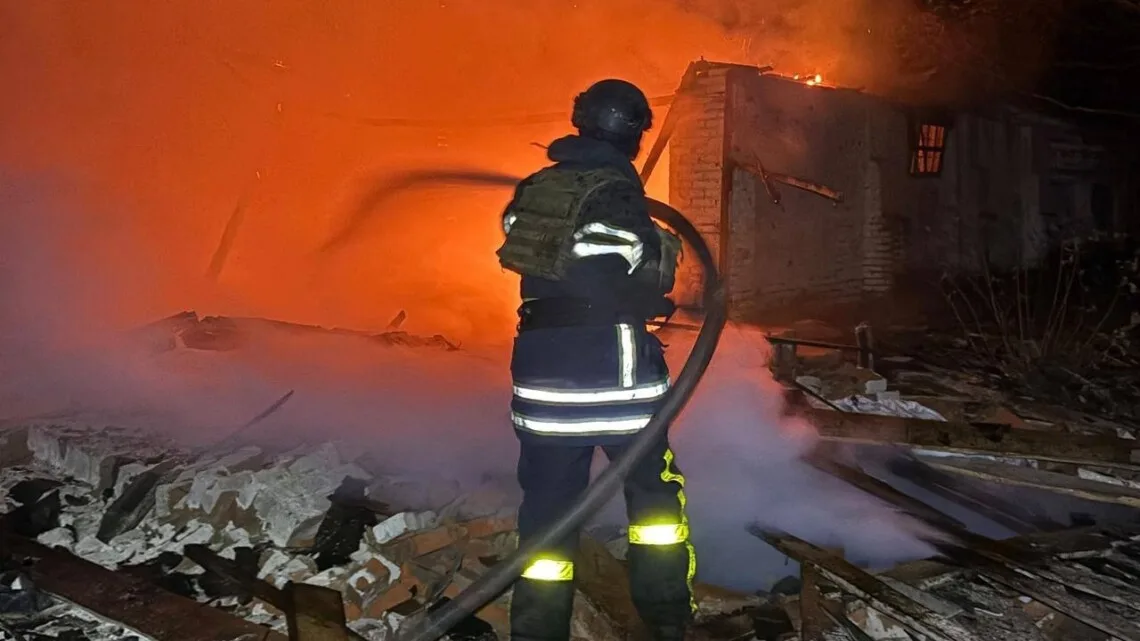 Російські війська двічі атакували підприємство в Чернігові