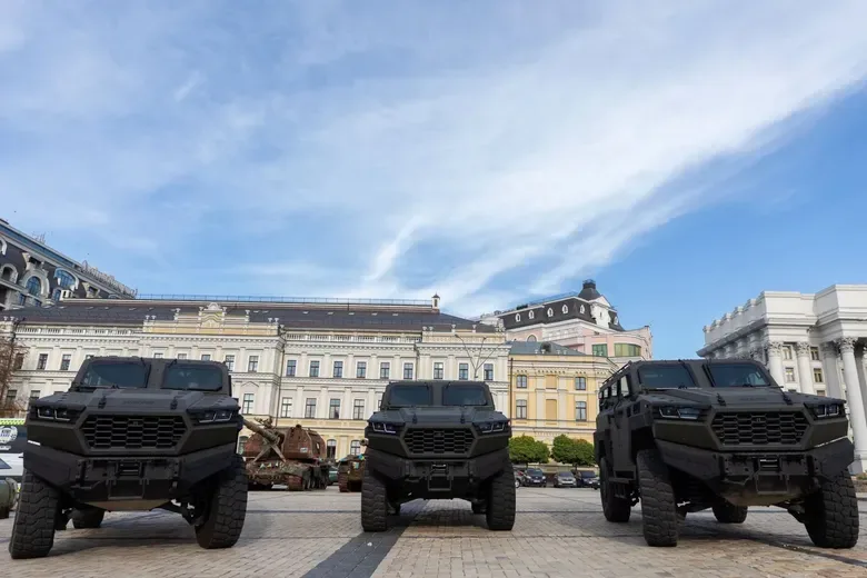 Україна отримала нову партію техніки для розмінування
