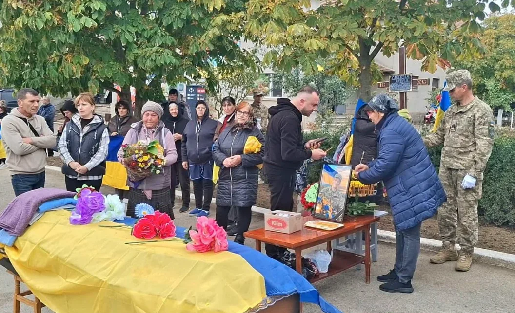 Ренійська громада провела в останню путь захисника України Самодіна Андрія