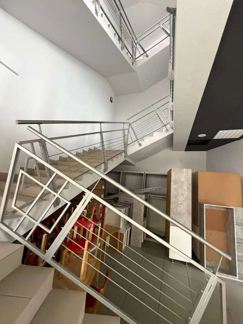 У Чернівцях виставили на продаж будівлю на вулиці Небесної Сотні за 37,5 мільйона гривень