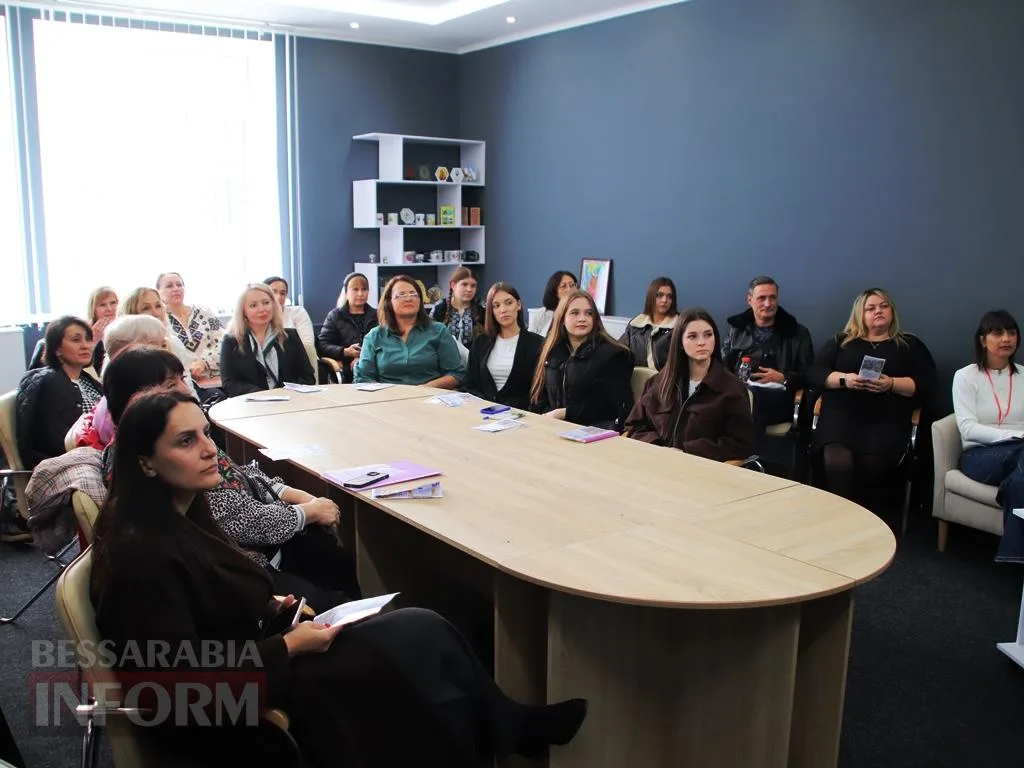 У Болграді говорили про українську ідентичність і співали про Україну: як минув районний форум