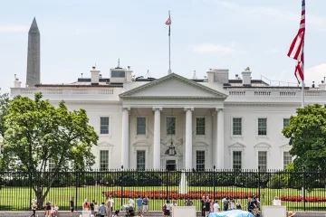 Адміністрація Трампа скасовує деякі мита на канадські товари
