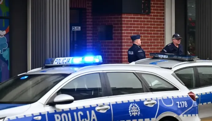 У Варшаві учениця напала з ножем на трьох жінок у школі для дорослих