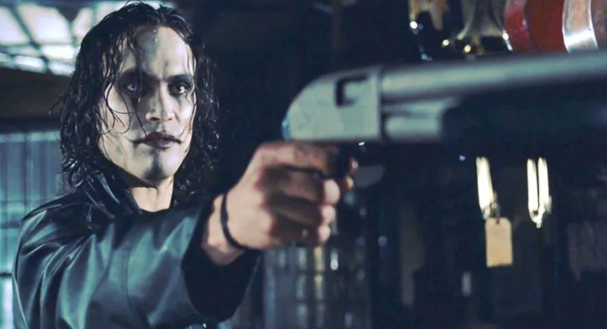 Топ фільмів в стилі готик-панк Ворон (The Crow)&nbsp;1994 Брендон Лі