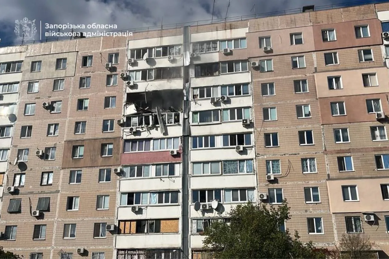 Окупанти вдарили по житловому сектору Запоріжжя