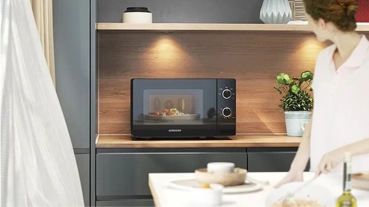 микроволновка Samsung MS20A3010AL