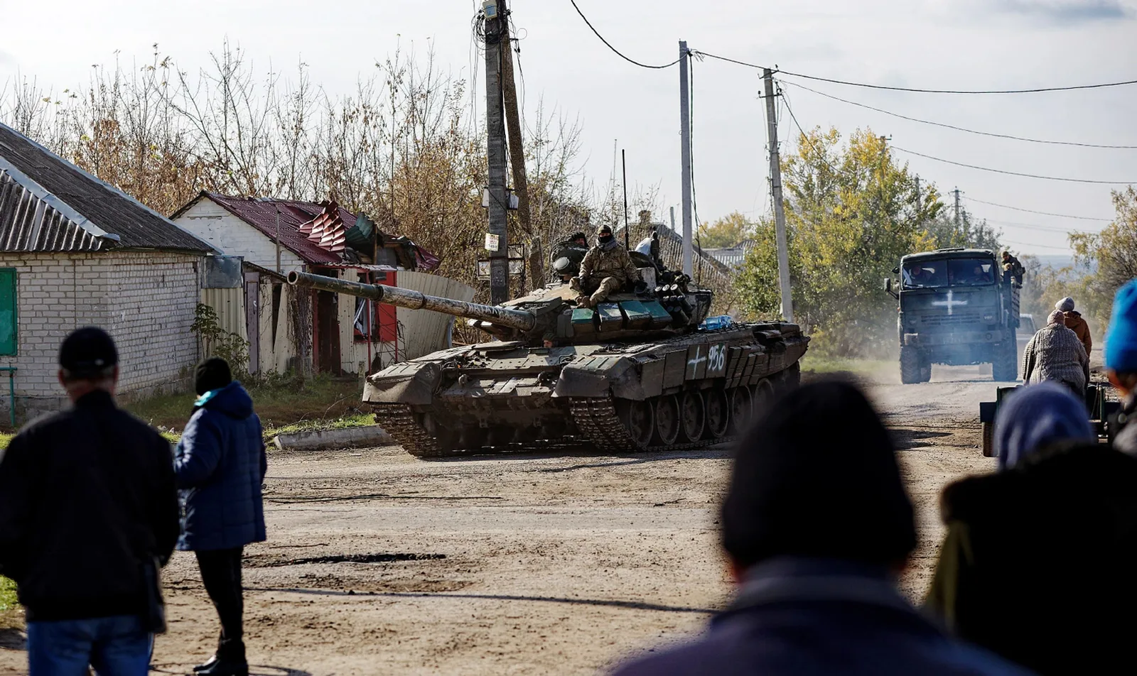 Український танк у звільненому селі на Лиманському напрямку восени 2022-го року Фото: Дмитра Ларіна