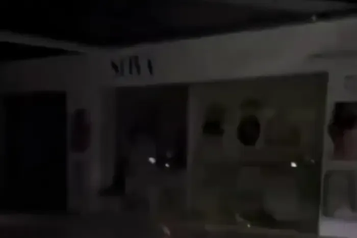 Respublika Park та Lavina Mall опинилися в темряві через знеструмлення столиці (відео)