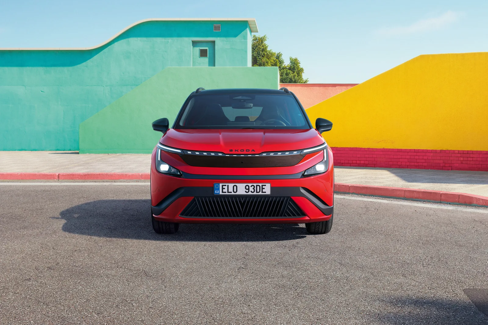 Škoda Epiq Sportline спереди, матричные фары