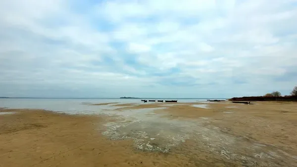 Що приховує вода волинських озер і річок: фахівці перевірили Прип'ять, Світязь і ще чотири озера (фото)