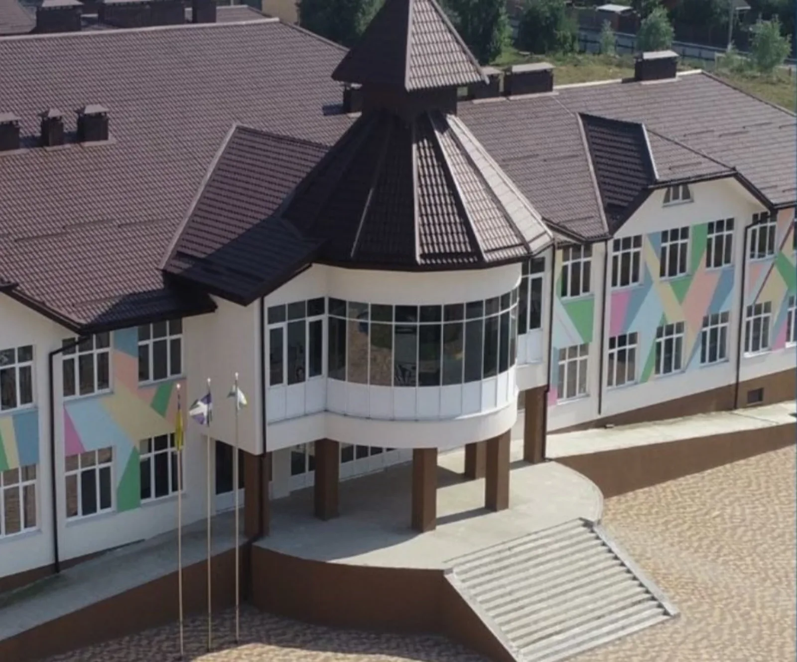 На будівництві школи в Чабанах виявили понад 8,2 млн грн безпідставних виплат