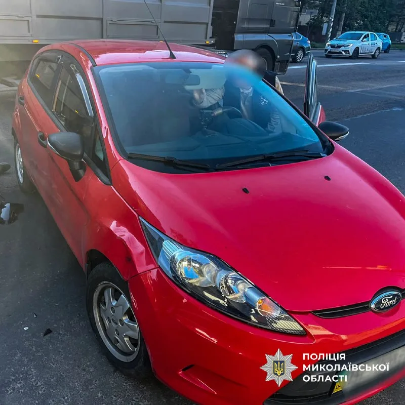 ДТП за участю Ford Fiesta та саморобного електроскутера в Миколаєві