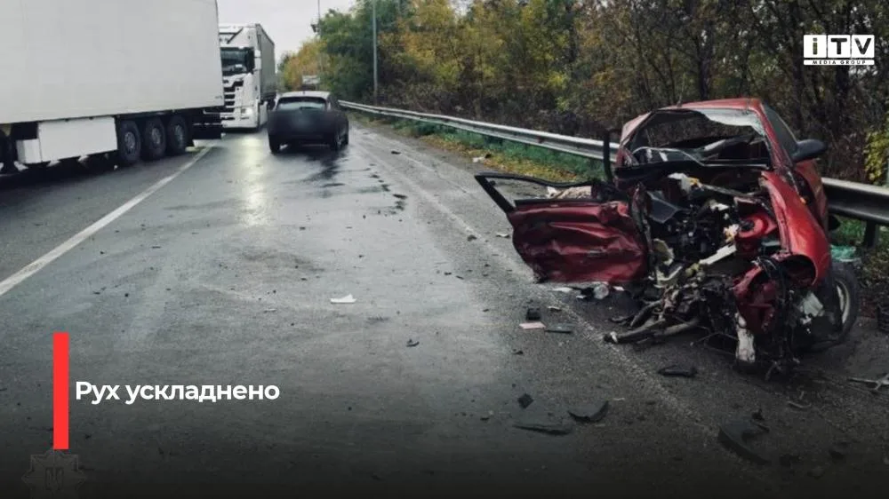 На Рівненщині сталася ДТП з потерпілими: рух трасою М-06 Київ — Чоп ускладнено