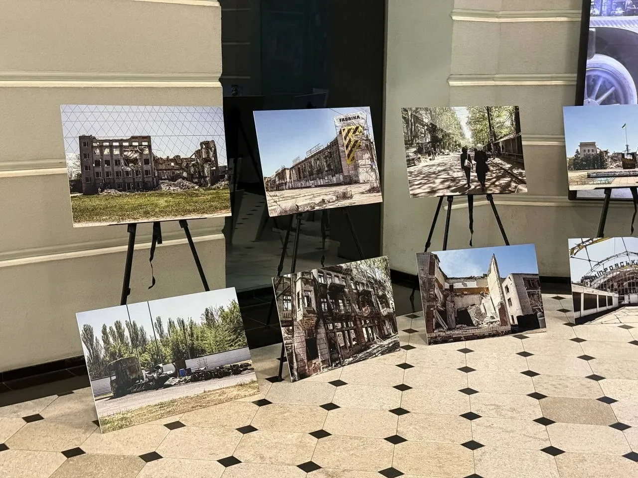 ''Херсон. Дніпровський рубіж''. Фотограф Ревуцький провів у Львові виставку своїх робіт