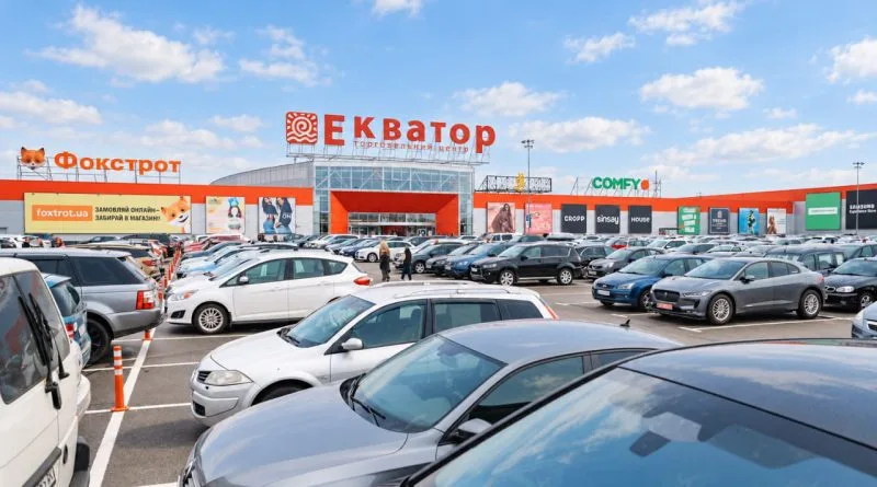 У Рівному відновлюють ТРЦ "Екватор" після атаки БпЛА: коли відкриється гіпермаркет і магазини