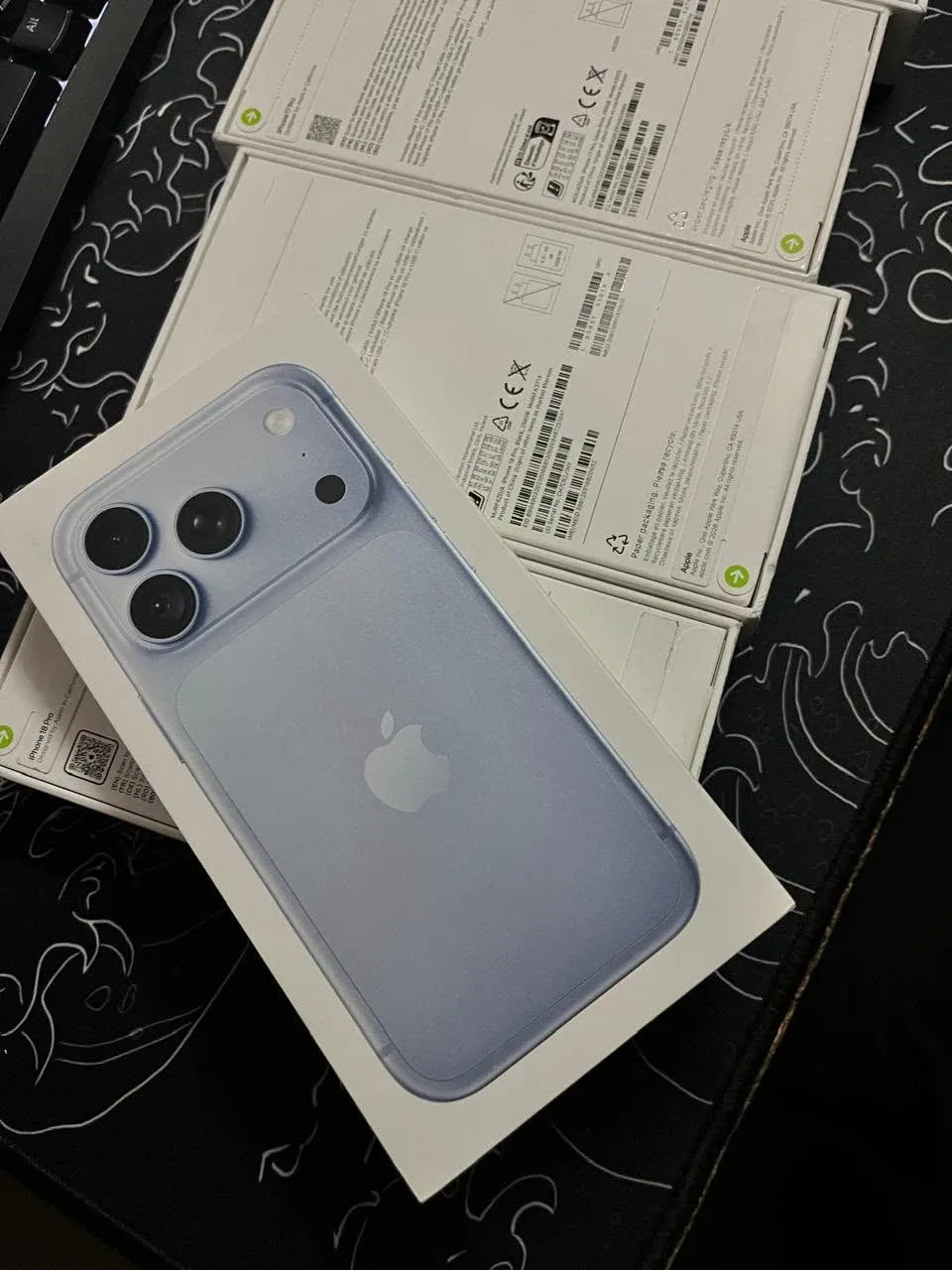 У пункті пропуску "Шегині" вилучили незадекларовану техніку Apple та одяг