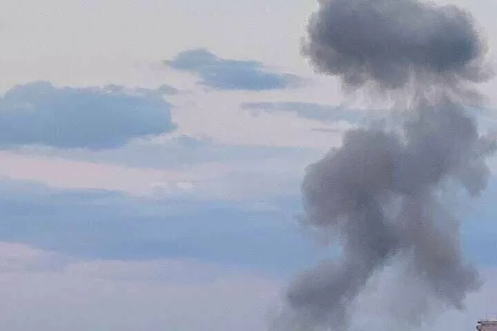 Наслідки атаки БпЛА на Львівщині: пошкоджено будинки в Мурованому, у Львові знайшли уламки